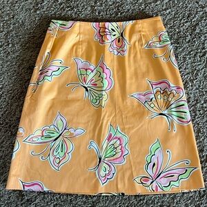 ❤️ Vtg Talbots skirt size 6. Beautiful colors and butterfly pattern❤️